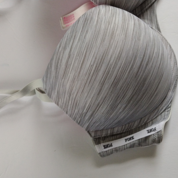 Victoria's Secret PINK Wear Everywhere T-shirt Pushup Bra 34D EUC - Picture 3 of 10